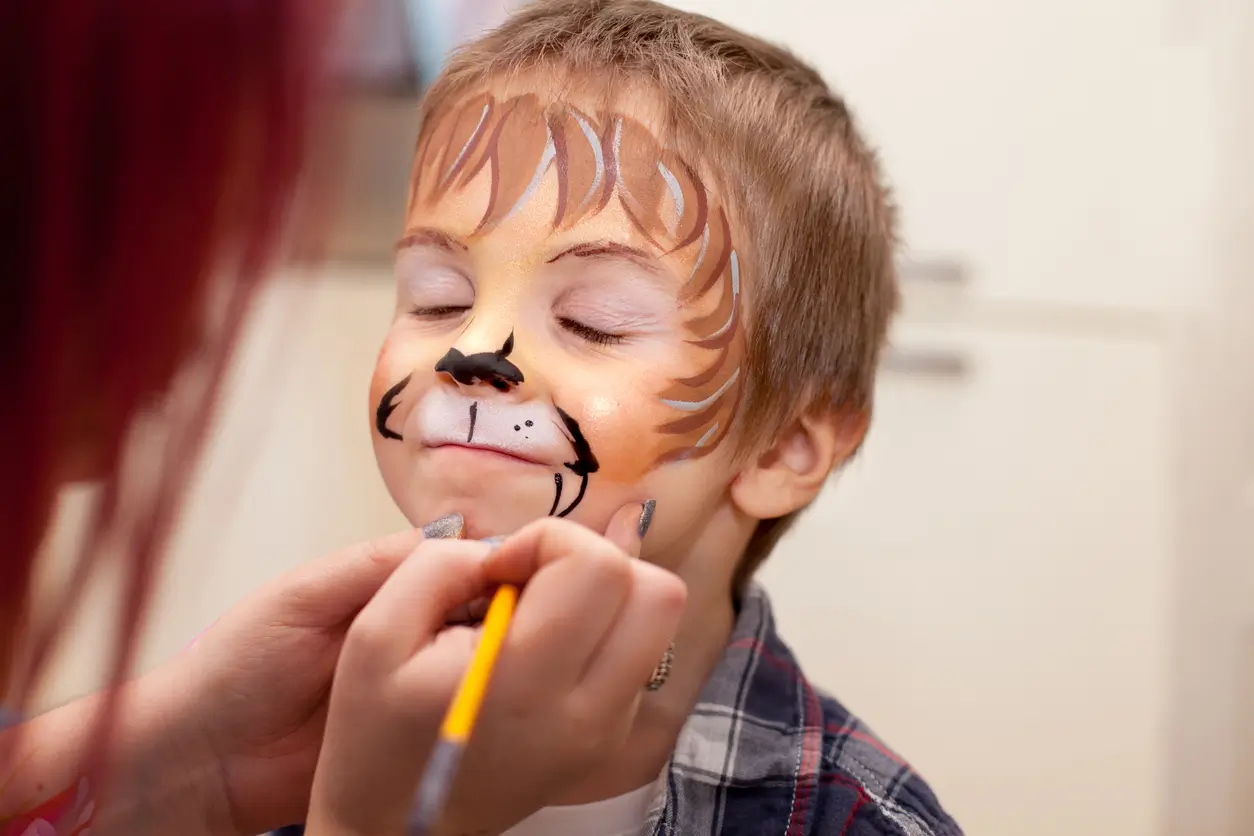 How to become a face painter in the UK